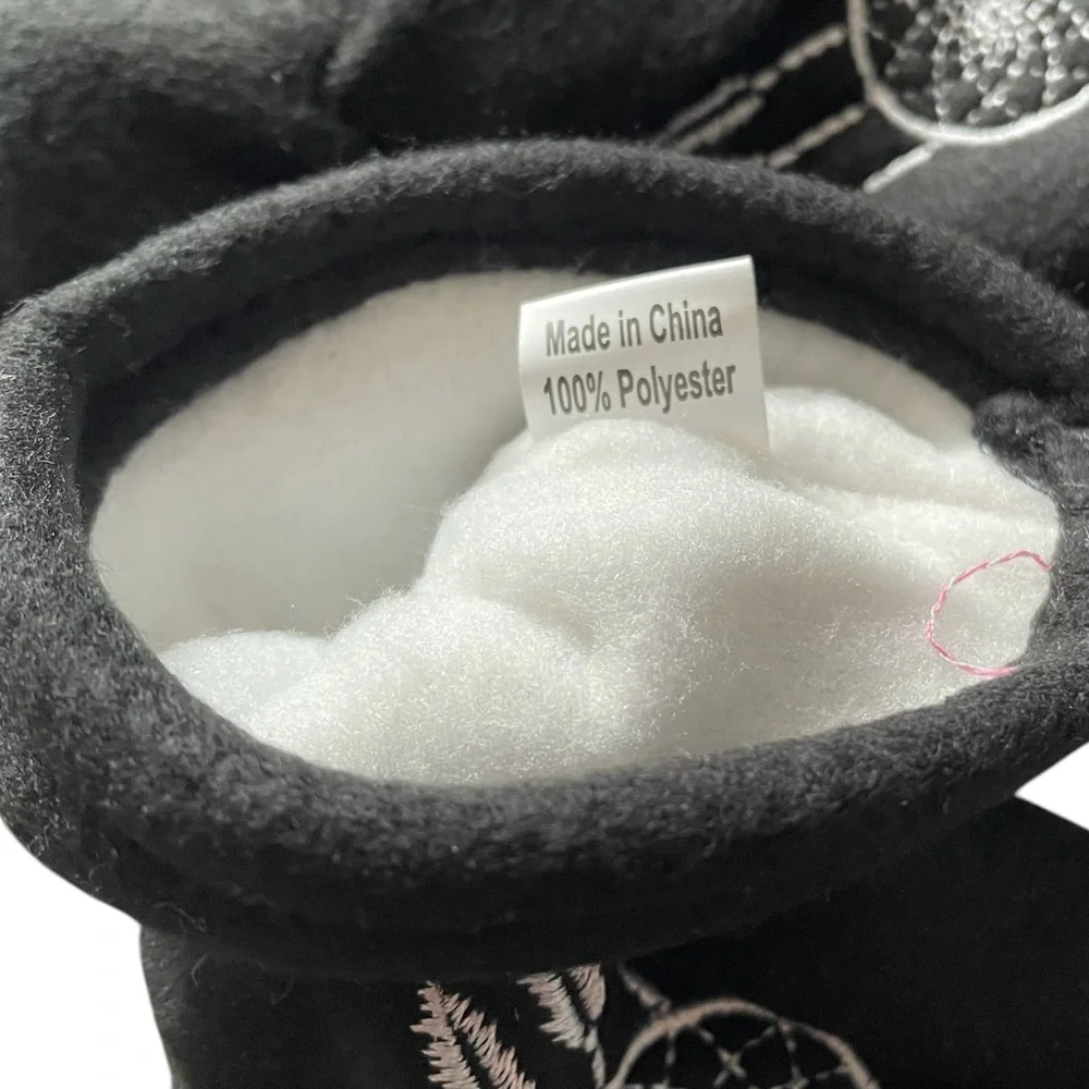 Women’s Fleece Winter Gloves Lined Black Embroidered White Dreamcatcher Motif